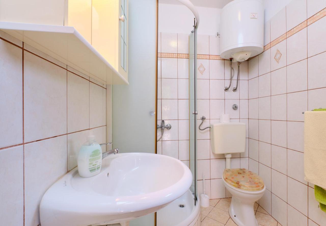 Apartments With A Parking Space Cunski, Losinj - 7867 Екстериор снимка